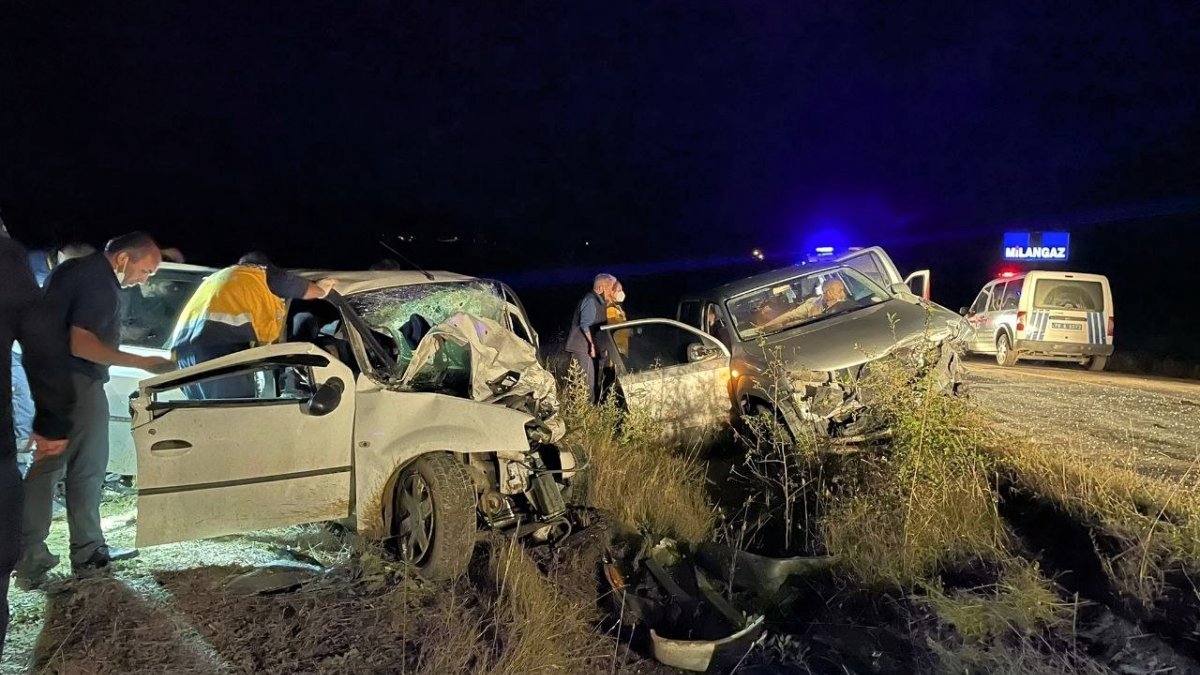 Karabük’te korkunç kaza: 2 ölü, 6 yaralı
