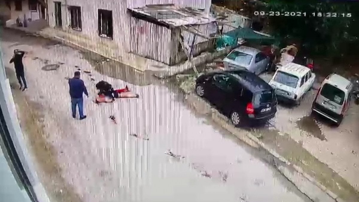 Amasya’da ağabeyi bıçakladı, sokakta kanlar içinde yere yığıldı