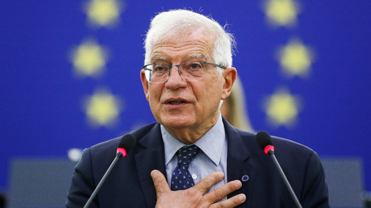 Josep Borrell: Denizaltı krizi tüm Avrupa'yı ilgilendiriyor