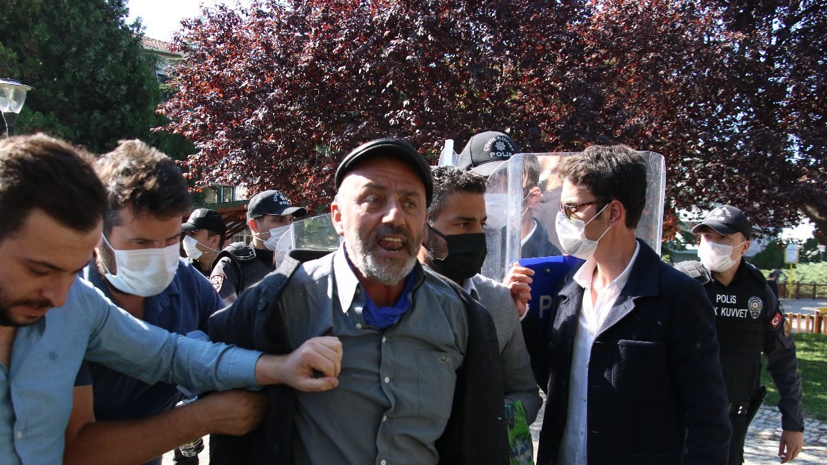 Ankara'da aşı karşıtlarının mitinginde arbede çıktı