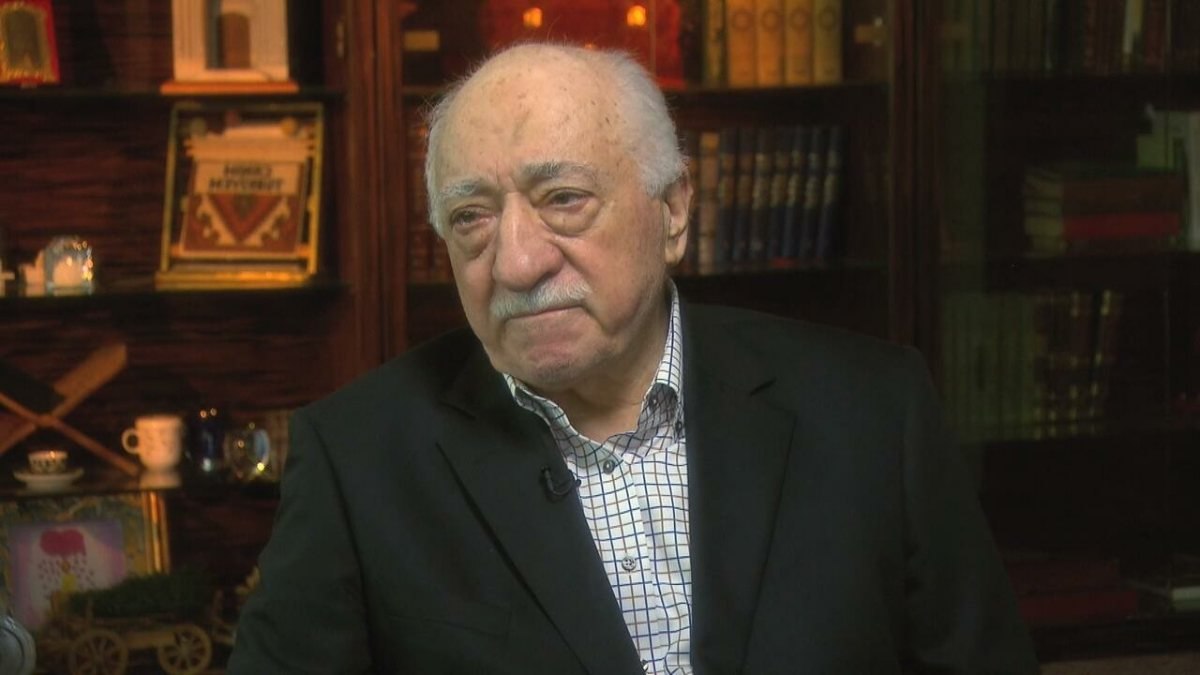 FETÖ elebaşının avukatına 35 yıl hapis
