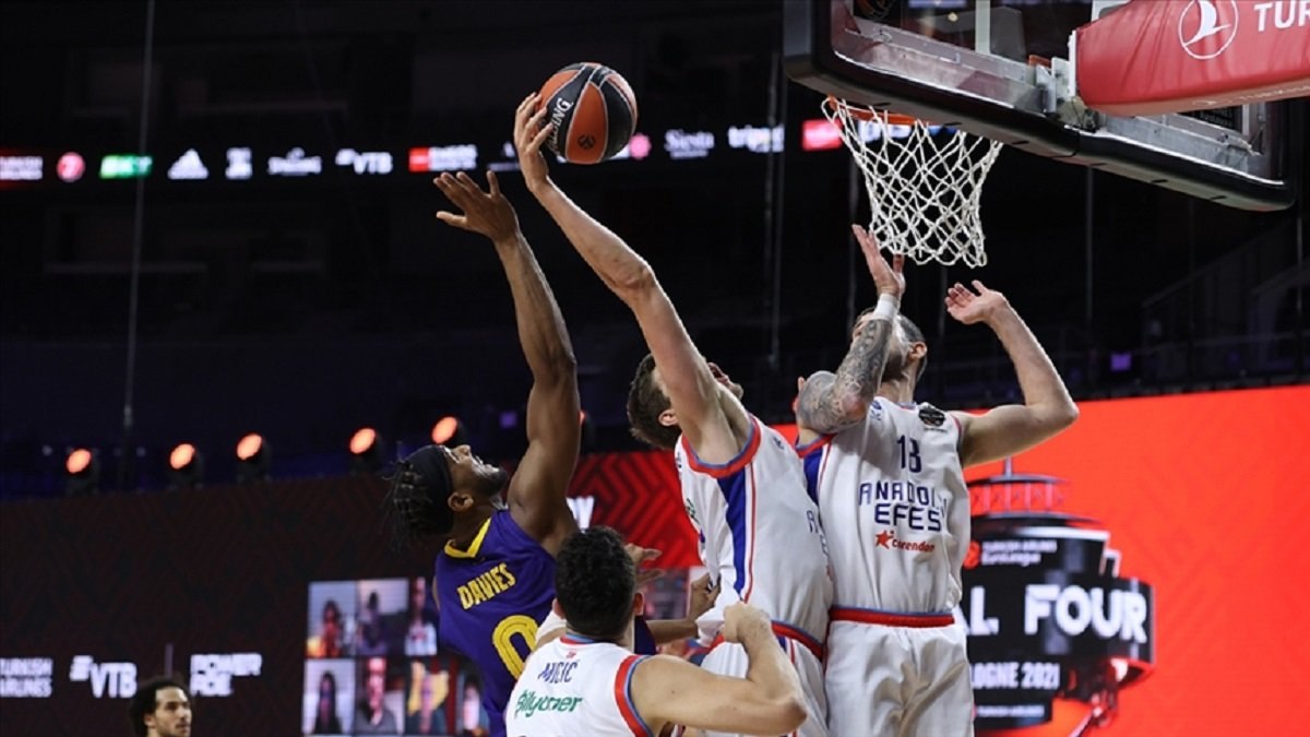 EuroLeague'de şov başlıyor! Anadolu Efes-Real Madrid maçı ne zaman, saat kaçta, hangi kanalda?