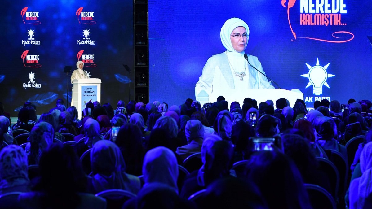 Emine Erdoğan: Eğitimleri yarıda kalan kadınlarımız okula devam edecek