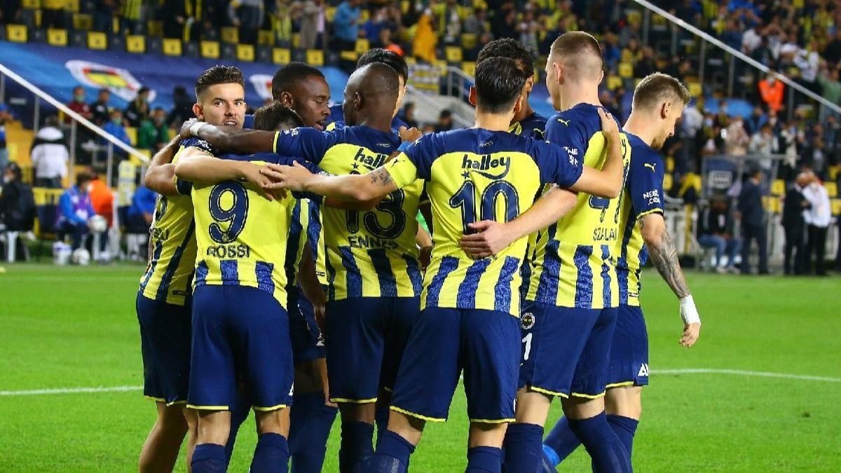 Fenerbahçe-Olympiakos maçının muhtemel 11'leri