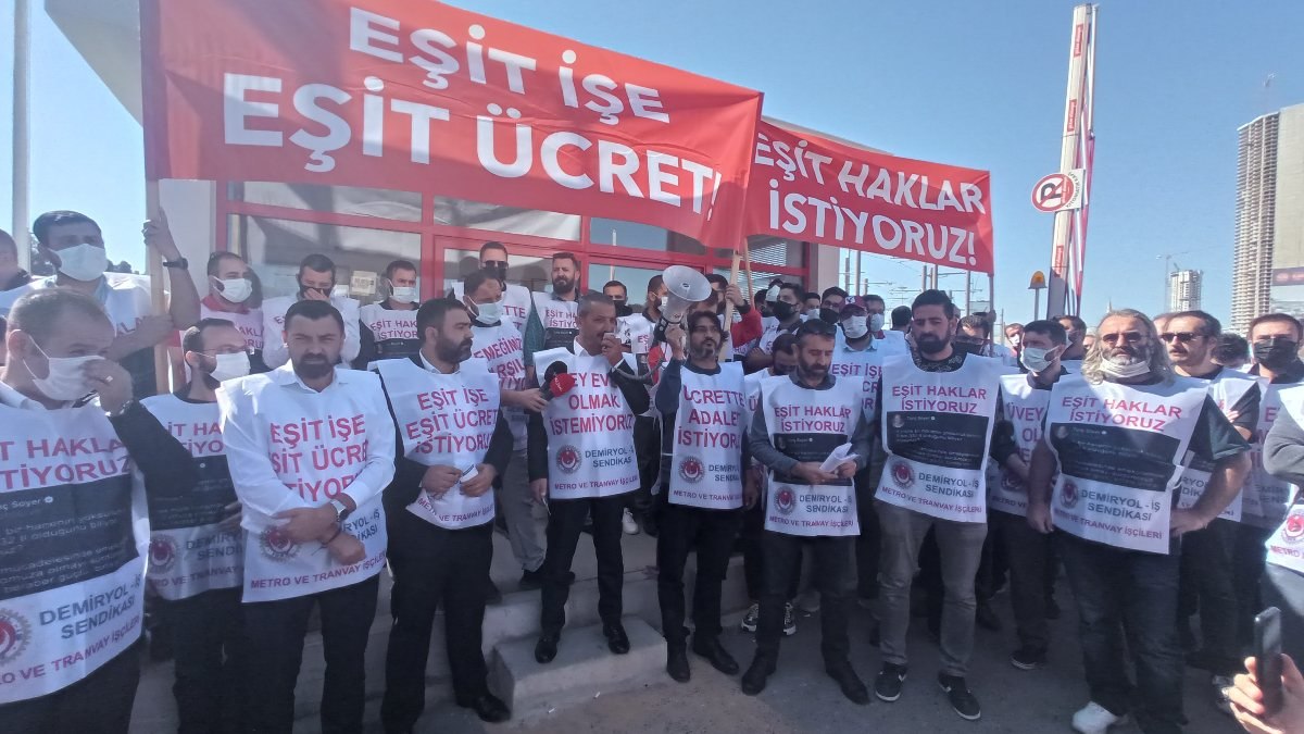 İzmir'de metro çalışanları toplu iş sözleşmesi nedeniyle greve başladı