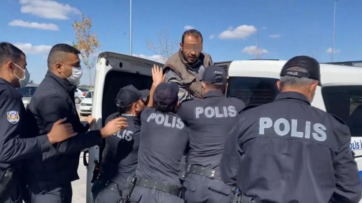 Aksaray'da polisten kaçan şoför: Ben emniyet müdürüyüm, amir buraya gelsin