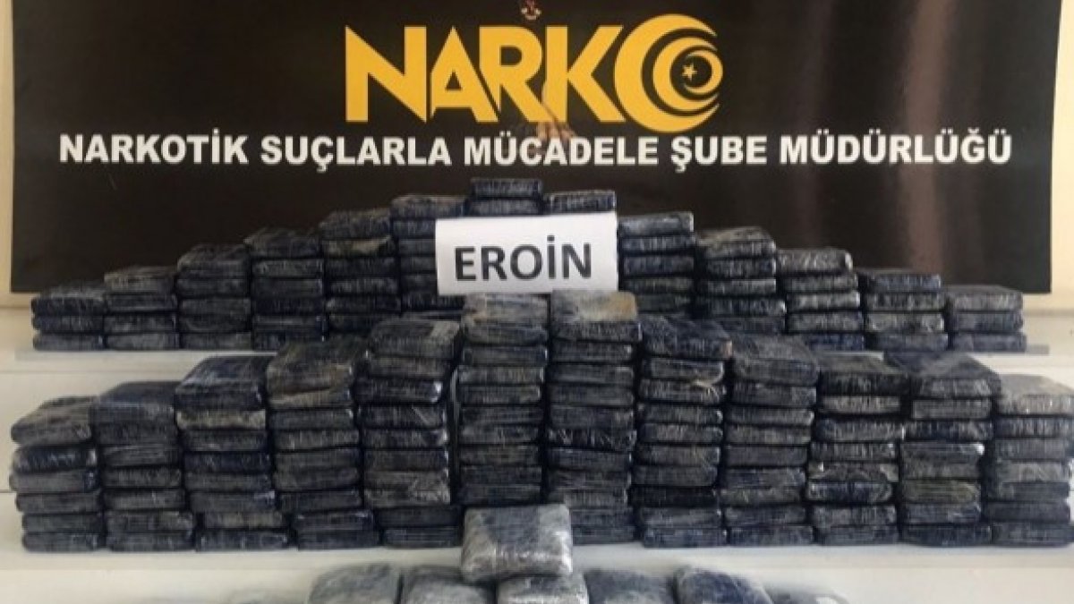 Gaziantep'te 87 kilogram eroin, 30 kilogram Afyon sakızı ele geçirildi