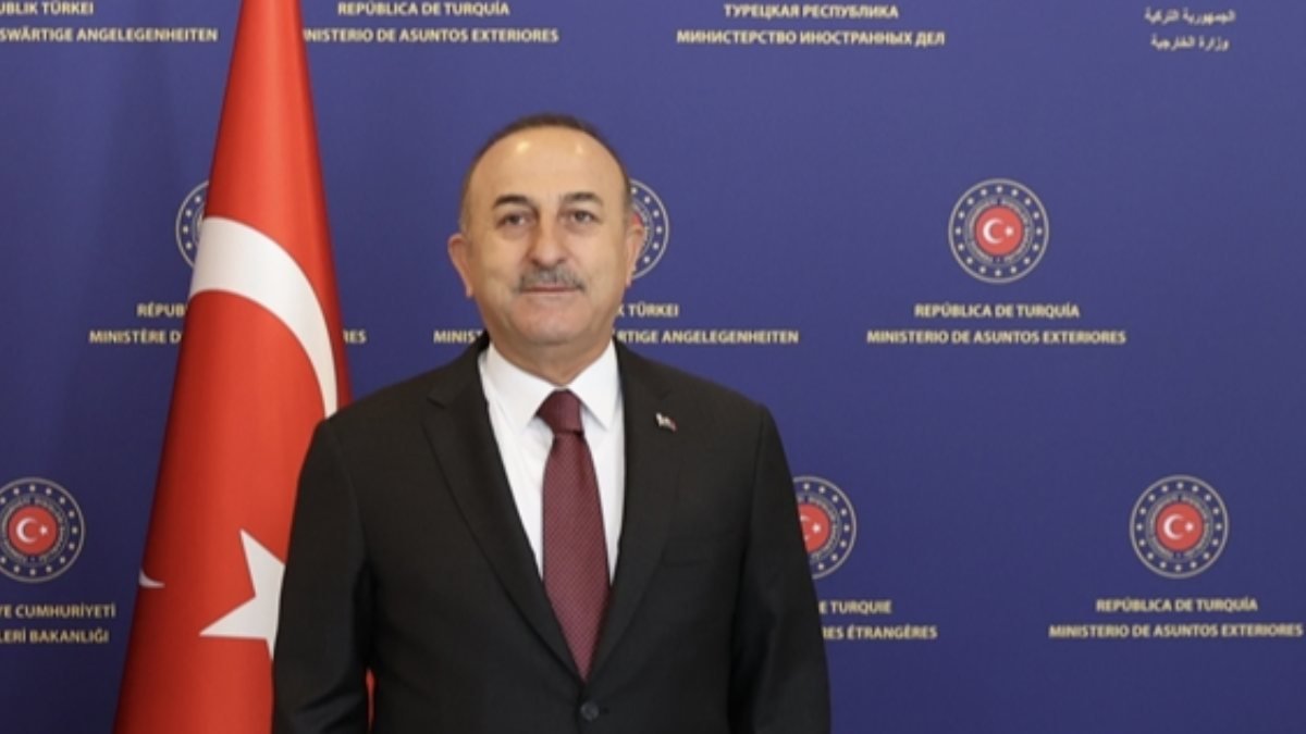 Mevlüt Çavuşoğlu: ABD Türkiye'yi suçlamak yerine yanlış politikalardan vazgeçsin