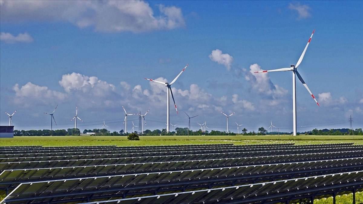 IEA: Temiz enerji yatırımları 10 yılda 3 katına çıkmalı