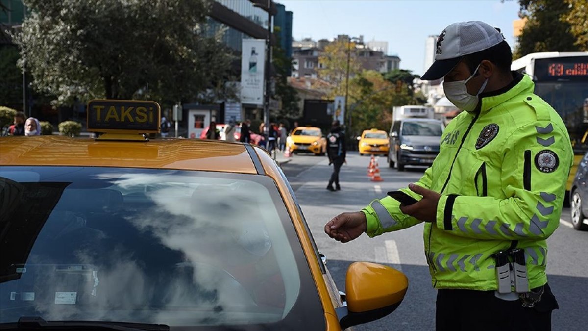 Türkiye genelinde yapılan denetimlerde 742 taksi hakkında cezai işlem uygulandı