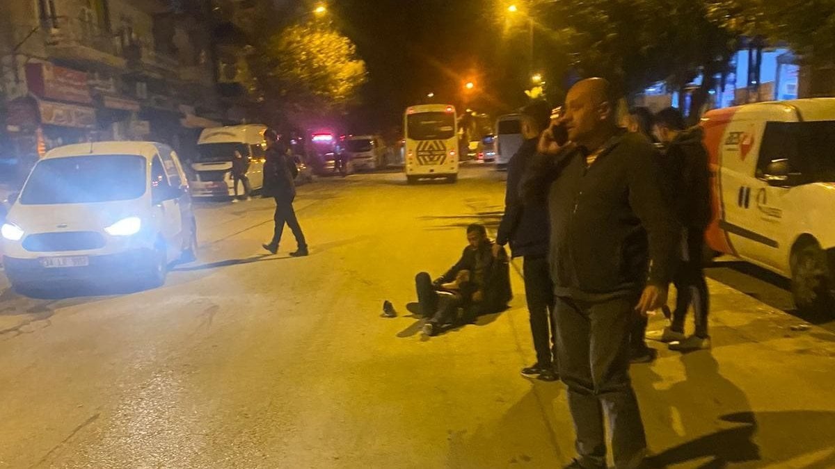 Ankara'da karşıdan karşıya geçtiği sırada otomobil çarptı