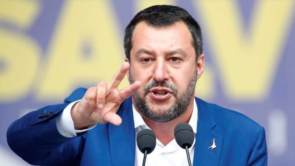 Matteo Salvini, göçmen gemisi nedeniyle hakim karşısına çıkacak