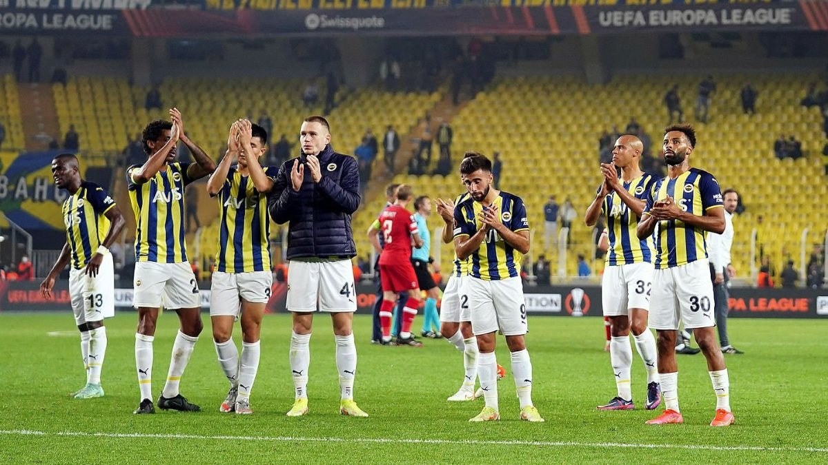 Fenerbahçe - Alanyaspor maçının ilk 11'leri