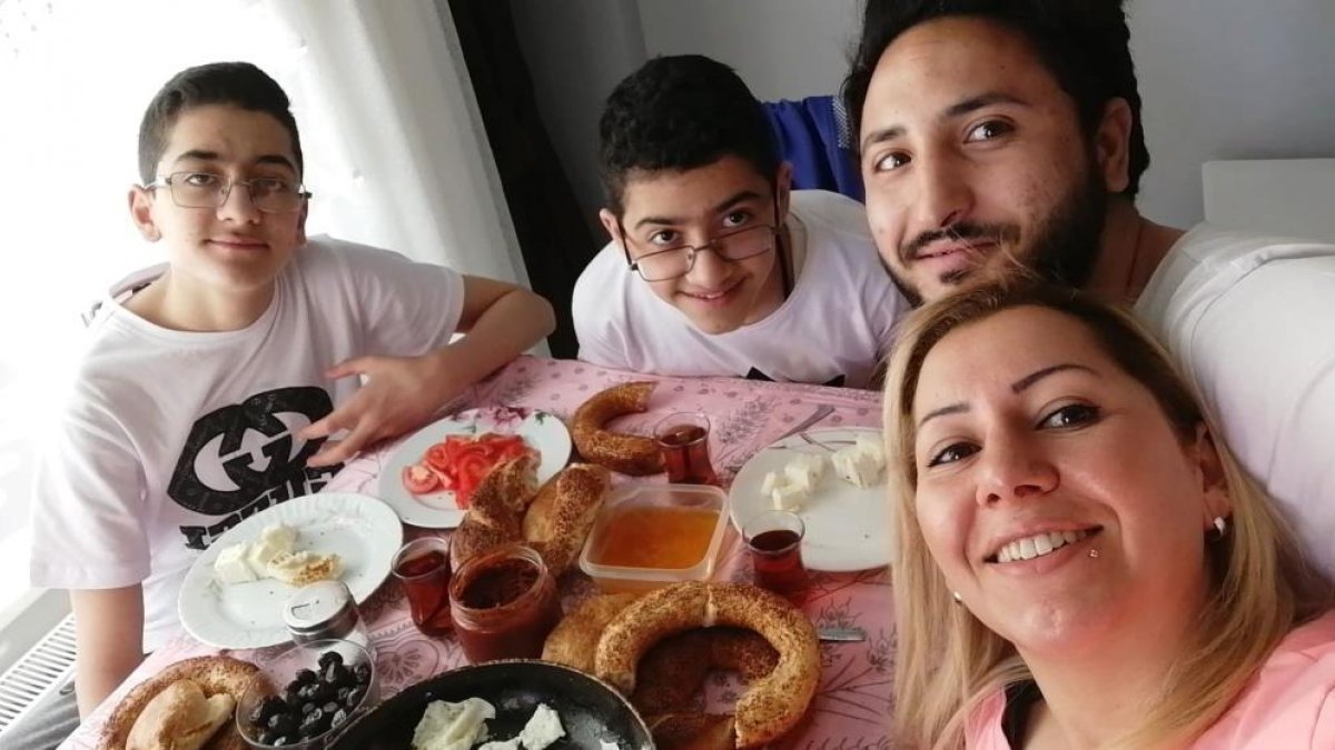 Bursa'da yaşayan kadın, ailesi tarafından kaçırılan 4 oğlunu arıyor