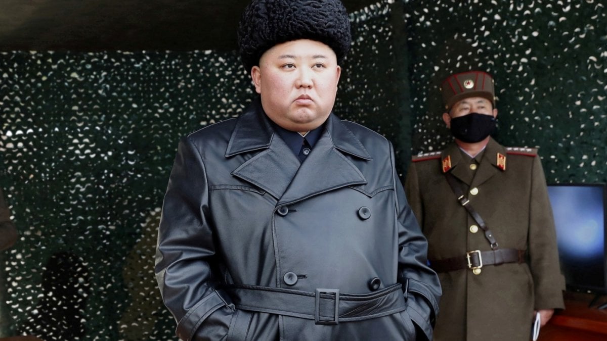 Kuzey Kore’de ‘kemerleri sıkın’ emri