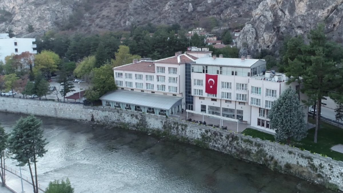 Amasya'da nehir manzaralı otel, öğrencilere yurt oldu