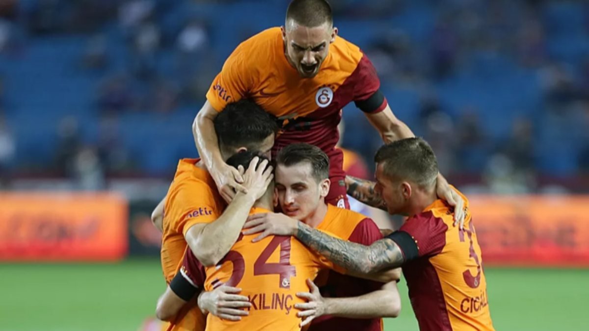 Galatasaray - Gaziantep FK maçının ilk 11'leri