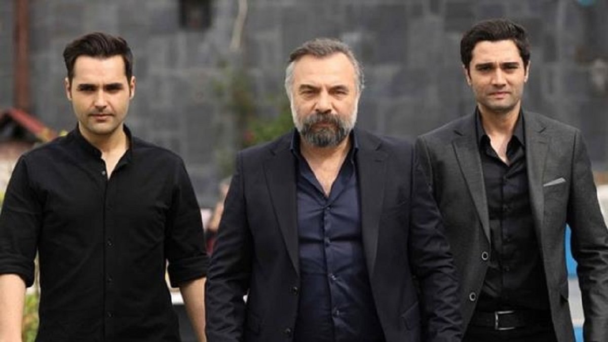 Oktay Kaynarca veda etti, EDHO'nun yönetmeni Onur Tan umut verdi! Beklemede kalın...