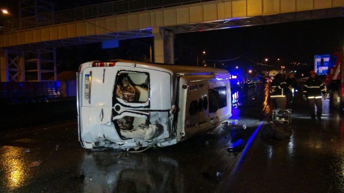 İzmit’te minibüse tanker çarptı: 1 ölü
