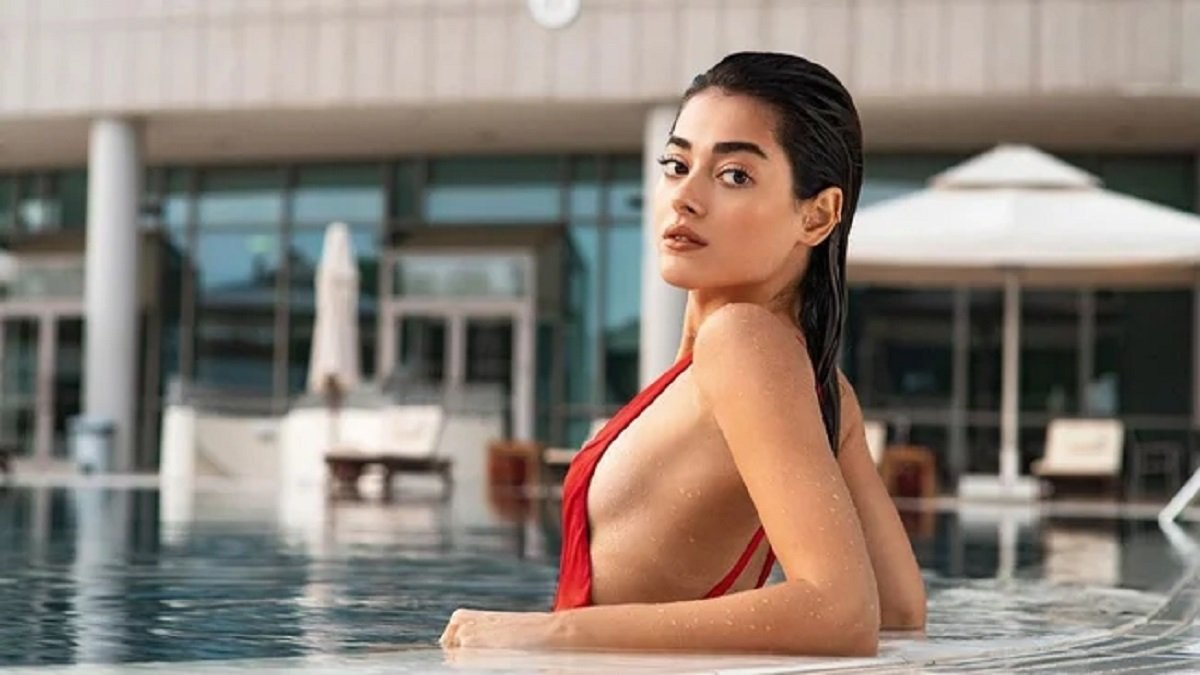 Aziz'in Efnan'ı Simay Barlas kimdir, kaç yaşında? Simay Barlas'ın biyografisi