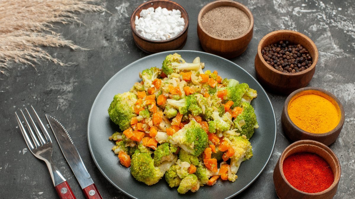 Akşam yemeğinde brokoli pişirmek için 7 neden