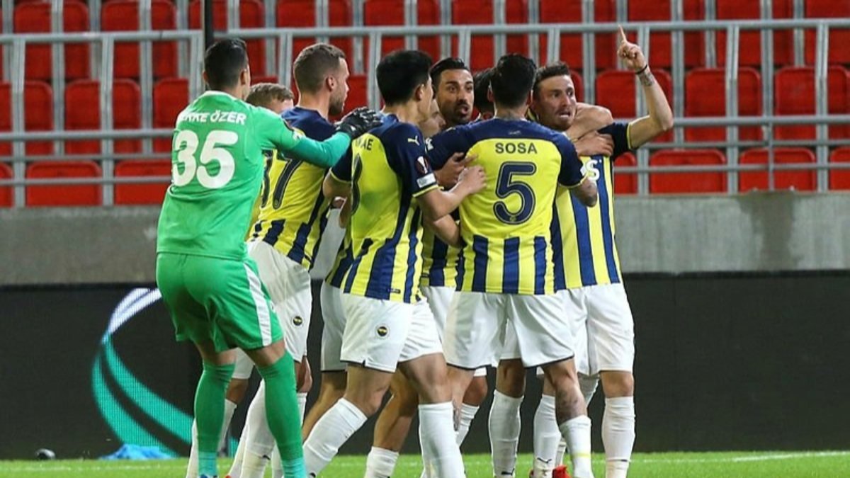 Fenerbahçe-Kayserispor maçının ilk 11'leri