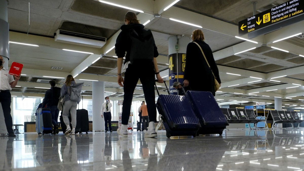 İspanya'da uçağa acil iniş yaptıran yolcunun yalanı ortaya çıktı