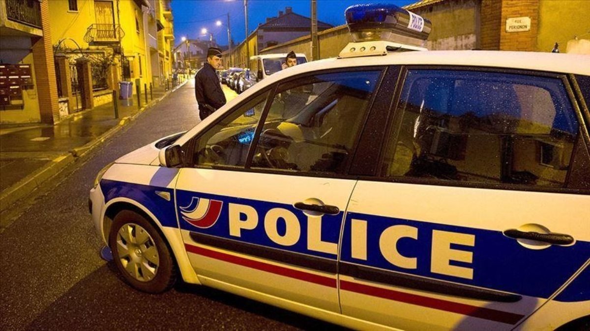Fransa'da camiler saldırıya uğradı