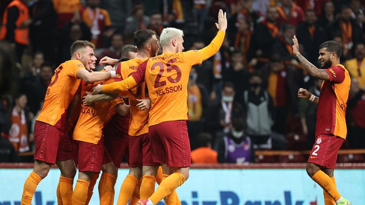 Galatasaray UEFA Avrupa Ligi'nde kaçıncı sırada, kaç puanı var? Aslan'ın UEFA çıkarması...