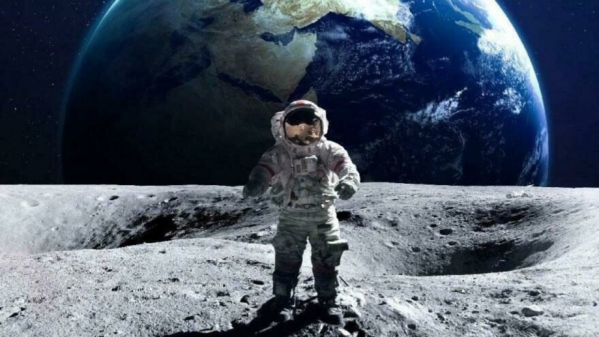 NASA açıkladı: Ay’a astronot göndermeyeceğiz