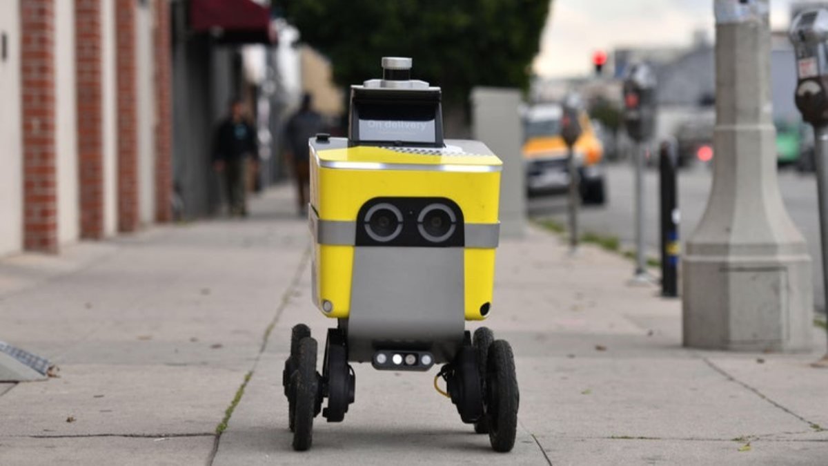 Üreticiler, pandemi döneminde robotlara yöneldi