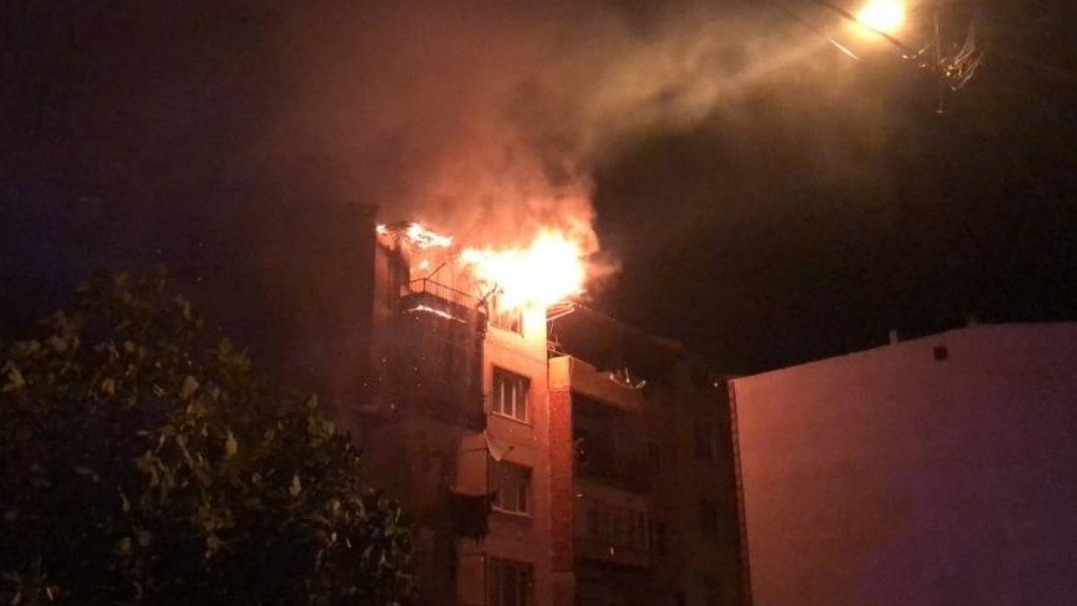 Bursa’da çatıda başlayan yangın korku dolu anlar yaşattı