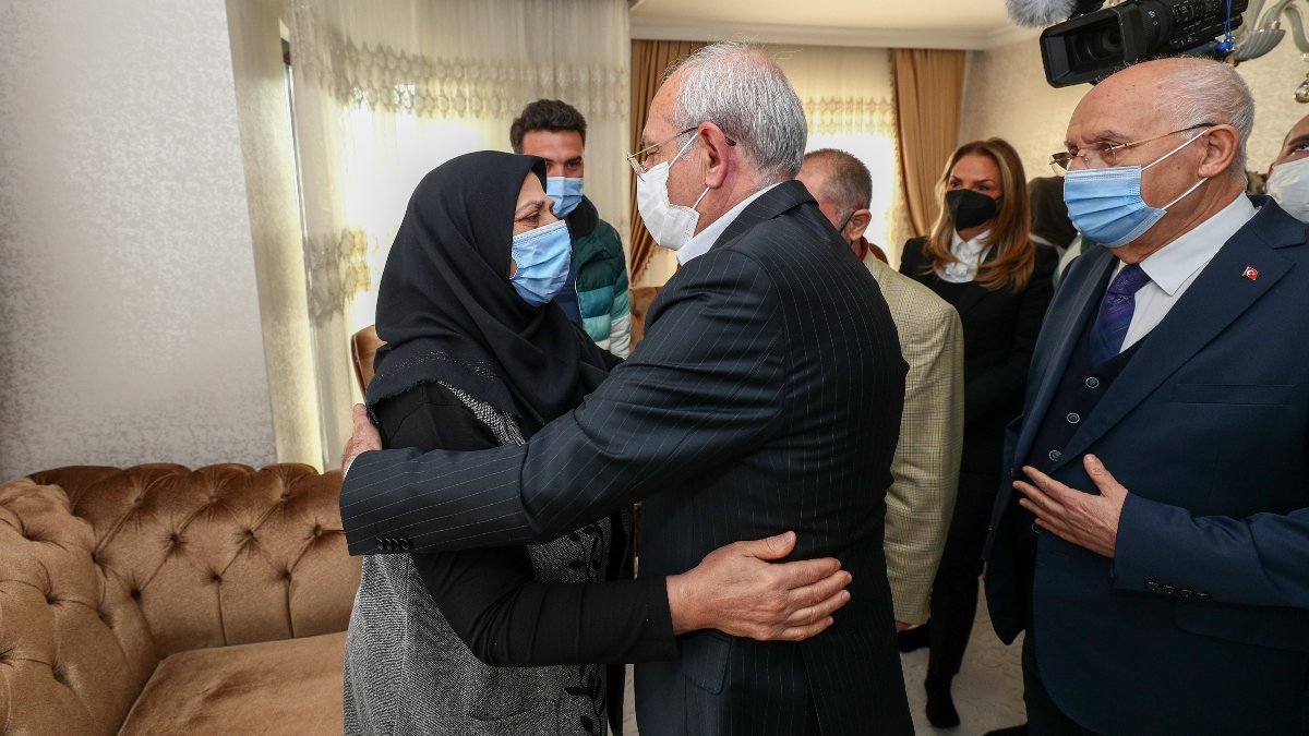 Kemal Kılıçdaroğlu'ndan, Başak Cengiz'in ailesine ziyaret