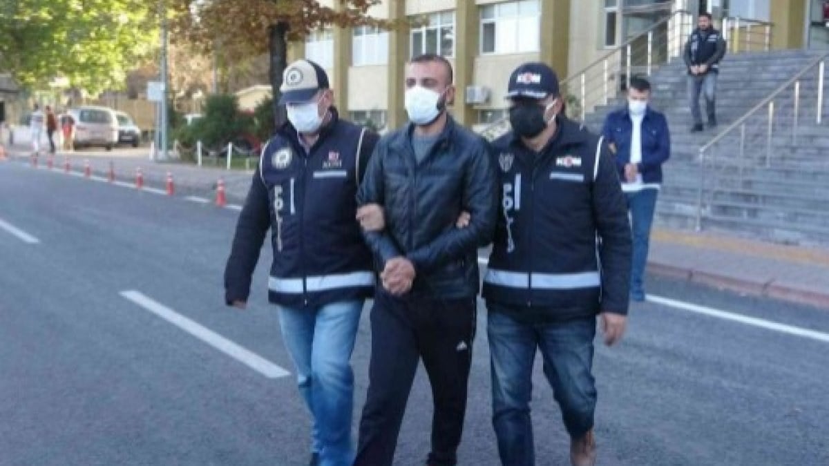 Kayseri'de vatandaşlara yüksek faizle borç para veren 6 kişi yakalandı