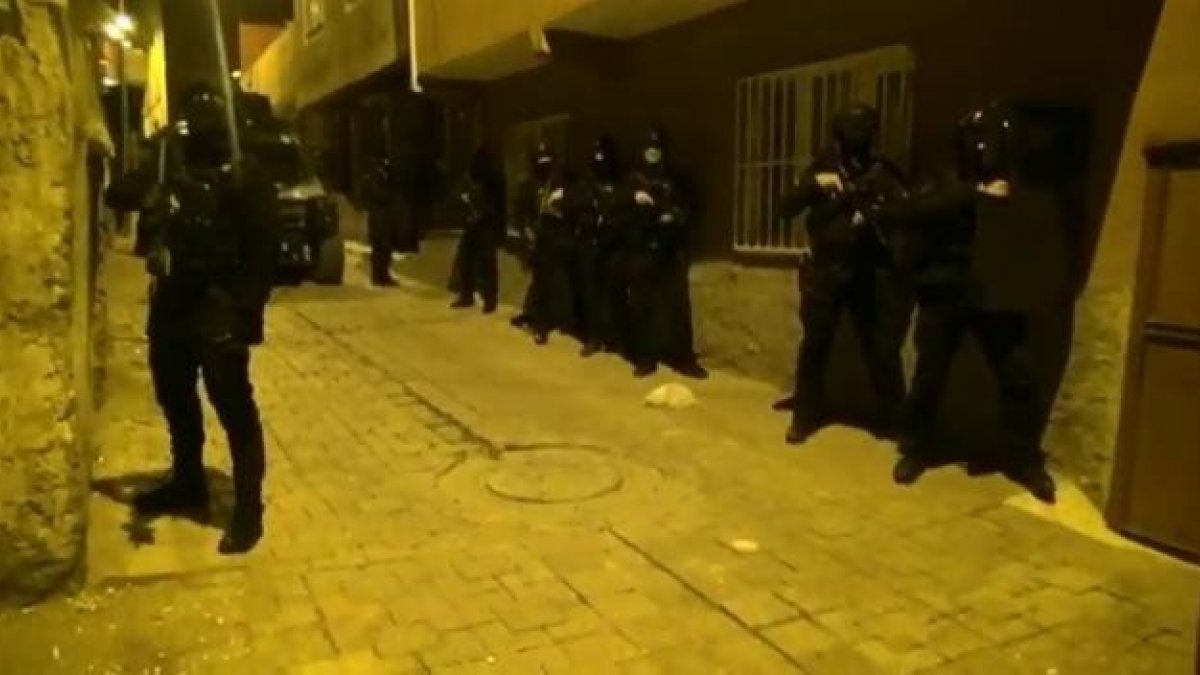Diyarbakır’da terör operasyonu: 13 tutuklama