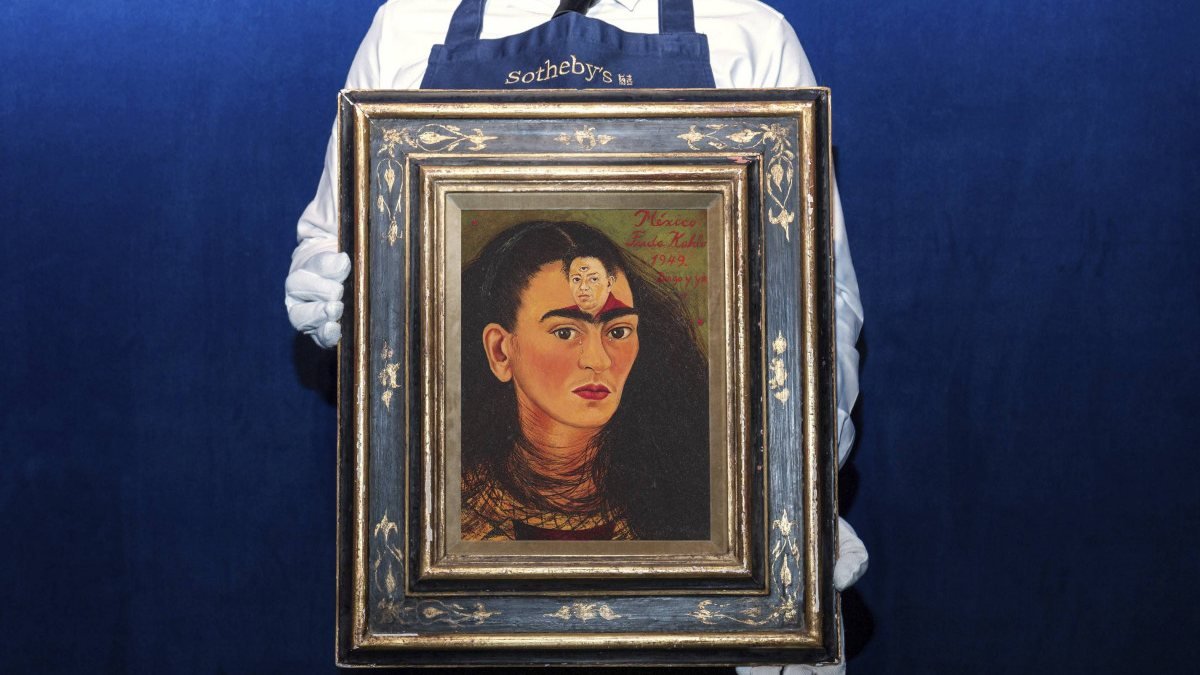 Frida Kahlo'nun son otoportresi 34,9 milyon dolara satıldı