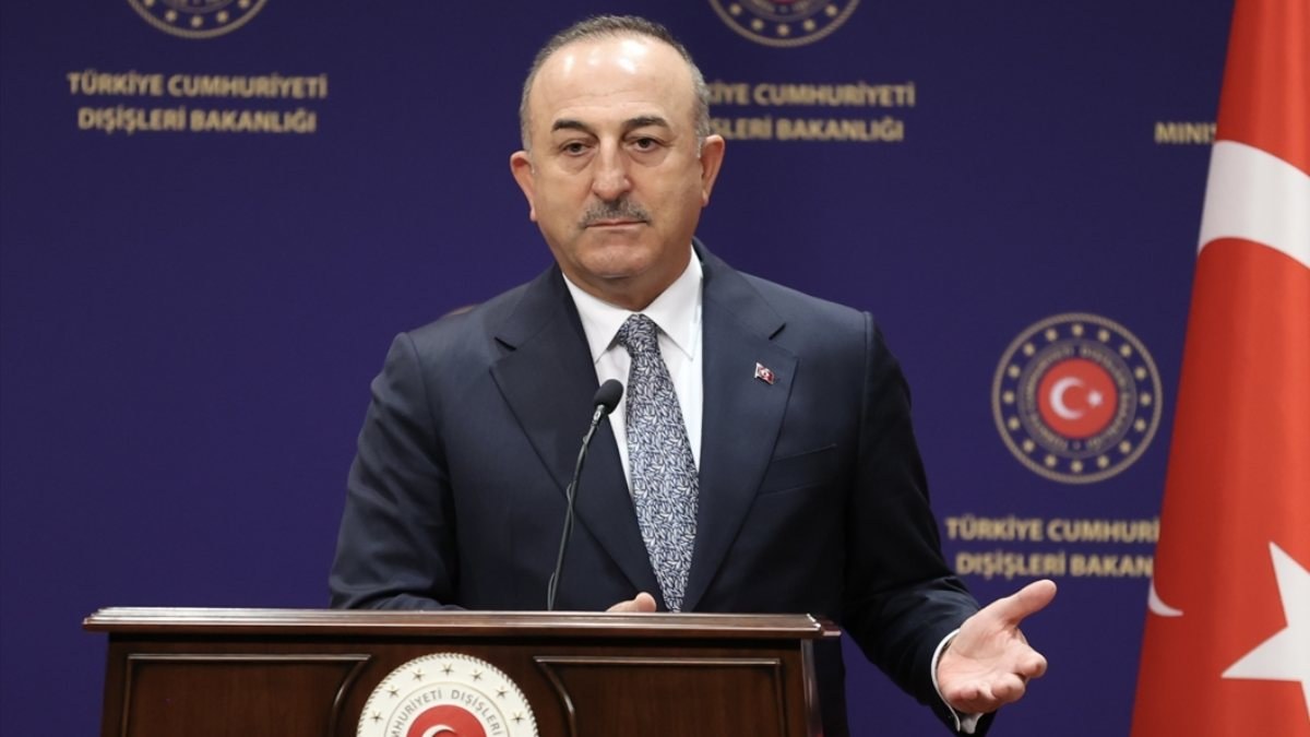 Mevlüt Çavuşoğlu: Azerbaycan’ı yalnız bırakmayız