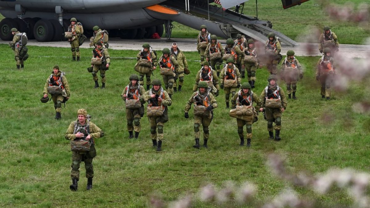 ABD: Rusya'nın Ukrayna sınırındaki askeri yığınağı konusunda kaygılıyız