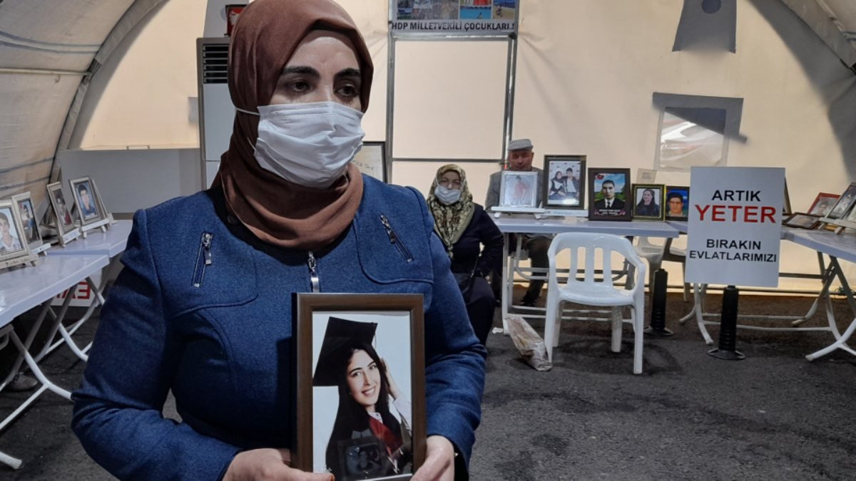 Diyarbakır annesi: HDP Ceylan’ımın elinden kalem alıp silah verdi