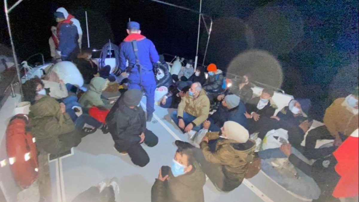 Muğla'da 58 düzensiz göçmen kurtarıldı
