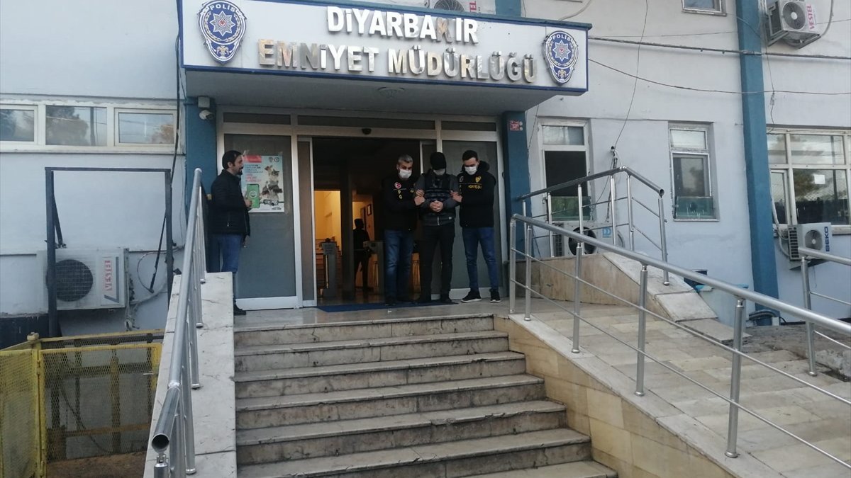 Diyarbakır'da polisi şehit eden firari yakalandı