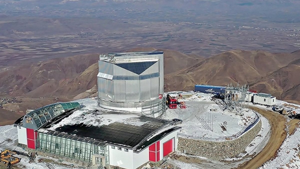 Avrupa'nın en büyük teleskobu olacak olan DAG'ın aynası Erzurum'da