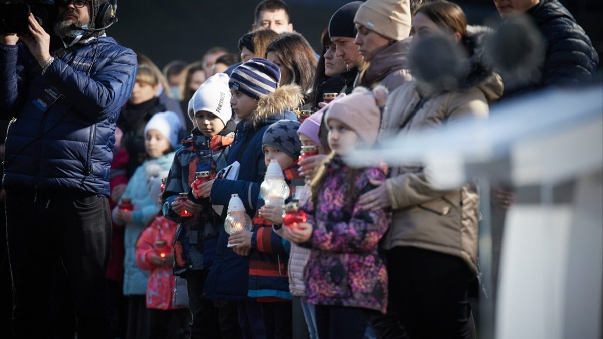 Ukrayna'da Holodomor trajedisinin kurbanları anıldı