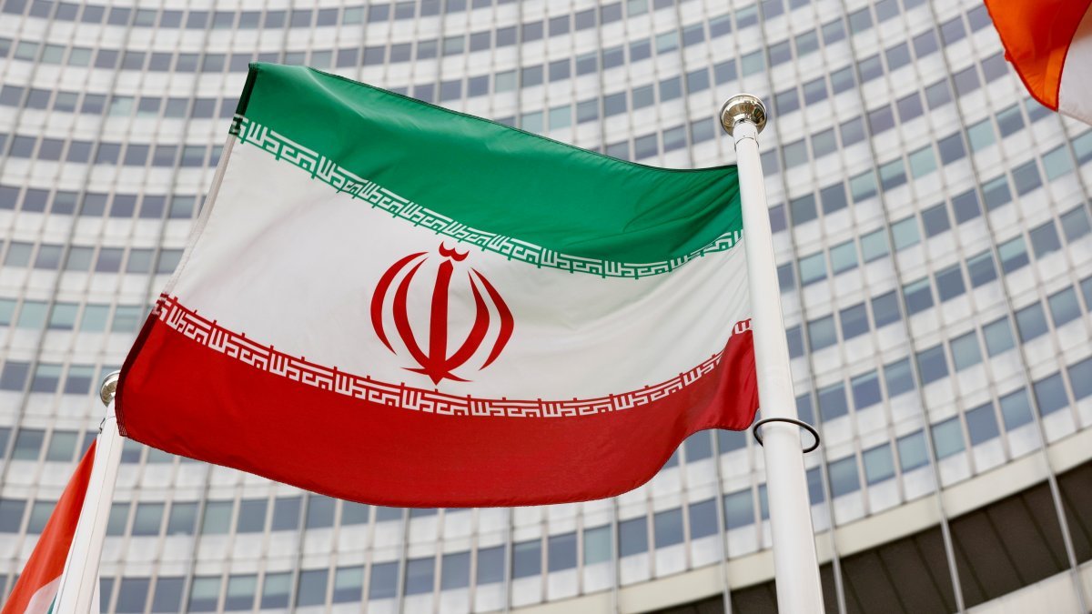 İran: Nükleer anlaşma için önce yaptırımlar kalkmalı