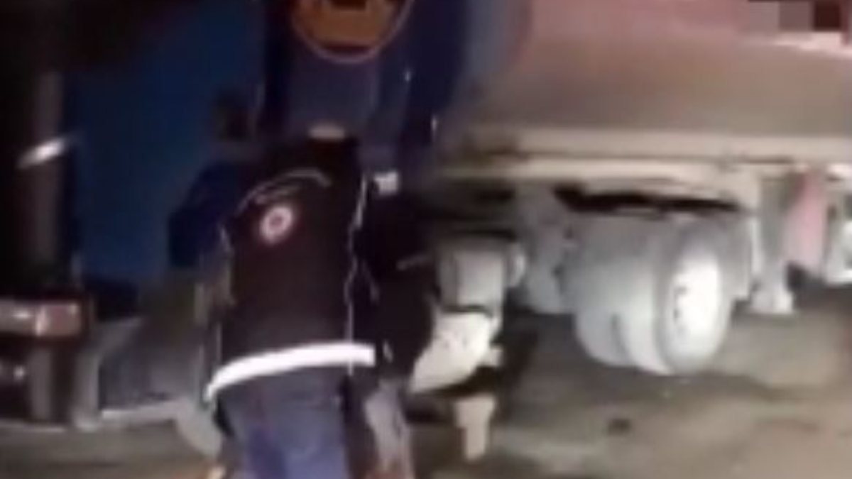 Van'da yakıt tankerinden 51 düzensiz göçmen çıktı