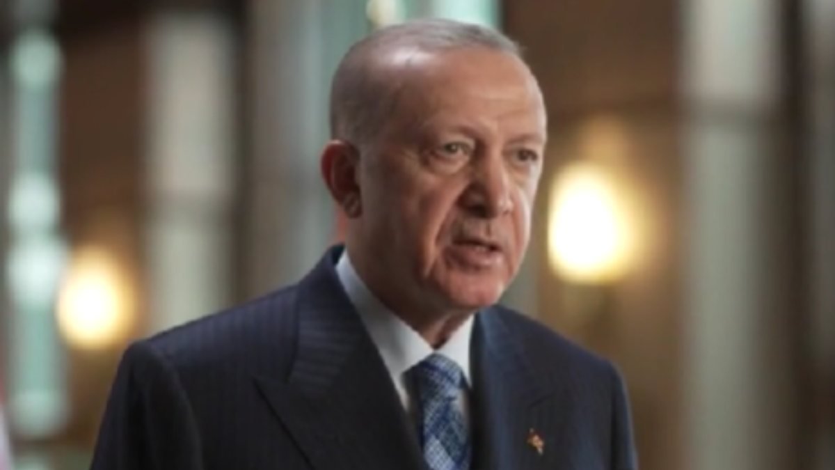 Cumhurbaşkanı Erdoğan: Kadınlara seçme seçilme hakkını birçok ülkeden önce verdik