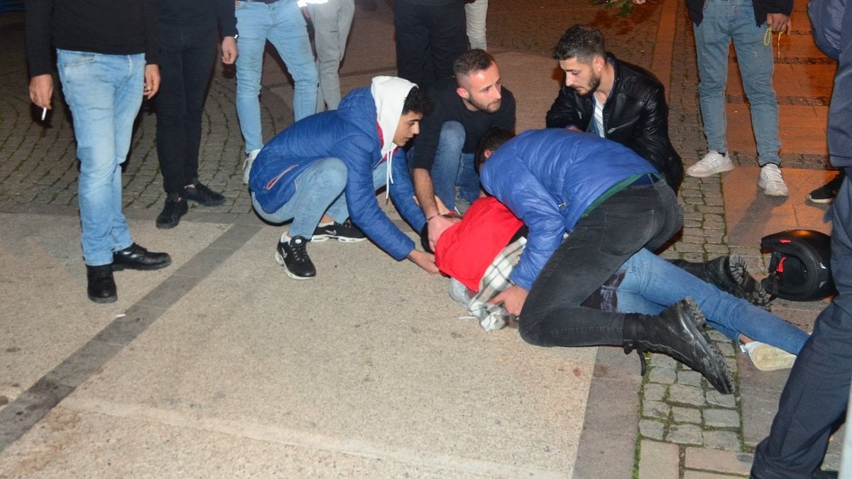 Antalya’da bıçaklı saldırıya uğradı