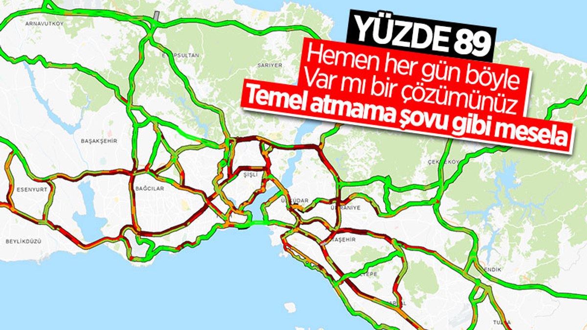 İstanbulda trafik yoğunluğu yaşanıyor