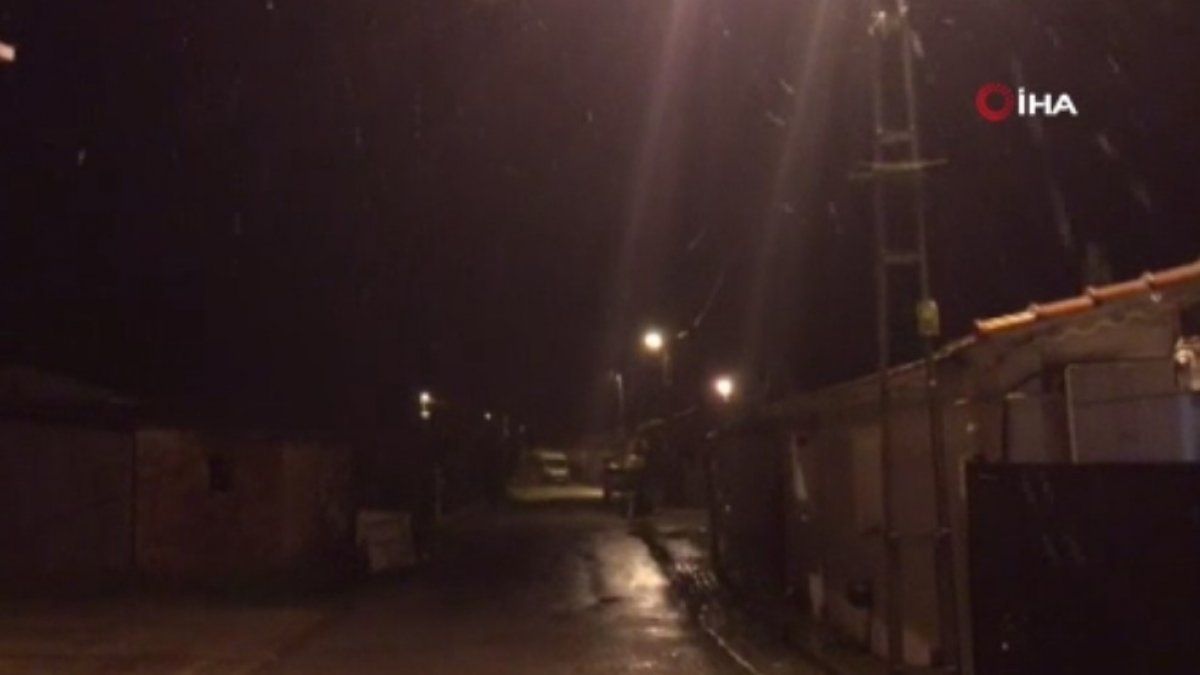 İstanbul'a ilk kar düştü