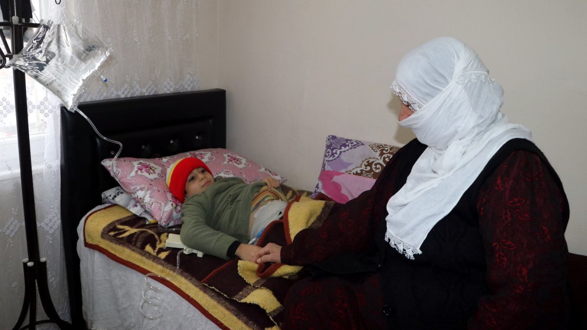 Diyarbakır'da böbreği nedeniyle okul bırakan Muhammed, nakil bekliyor